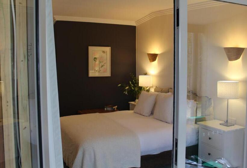 스위트 킹사이즈 침대, Elfin Hill Vineyard Accommodation