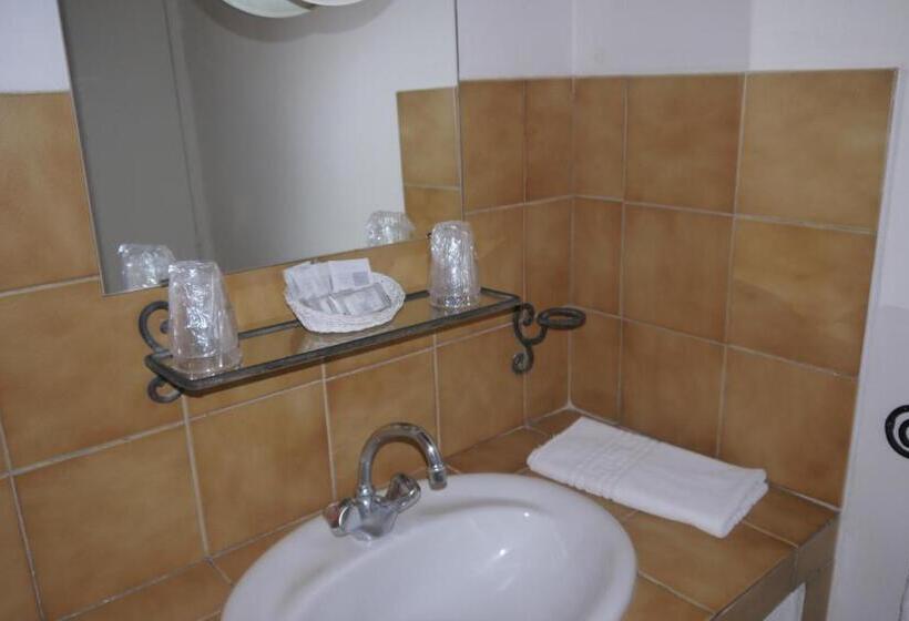 Четырехместный Номер Стандарт, Auberge Des Seguins