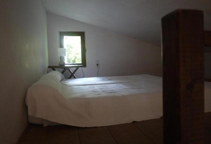 Пятиместный Стандартный Номер, Auberge Des Seguins