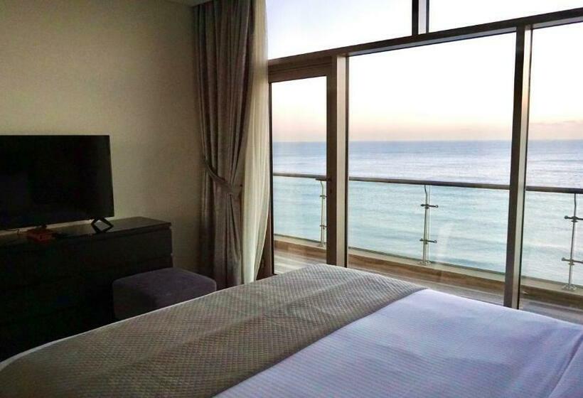 سوئیت 2 خوابه, Al Kout Beach