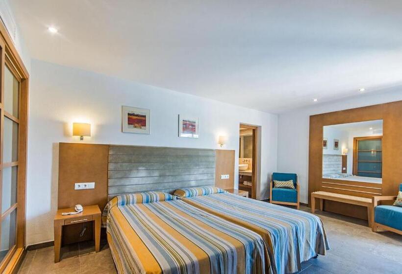 Люкс, Aparthotel Bahia Pollensa