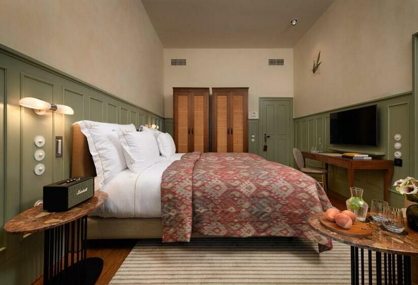 Quarto standard, Bairro Alto