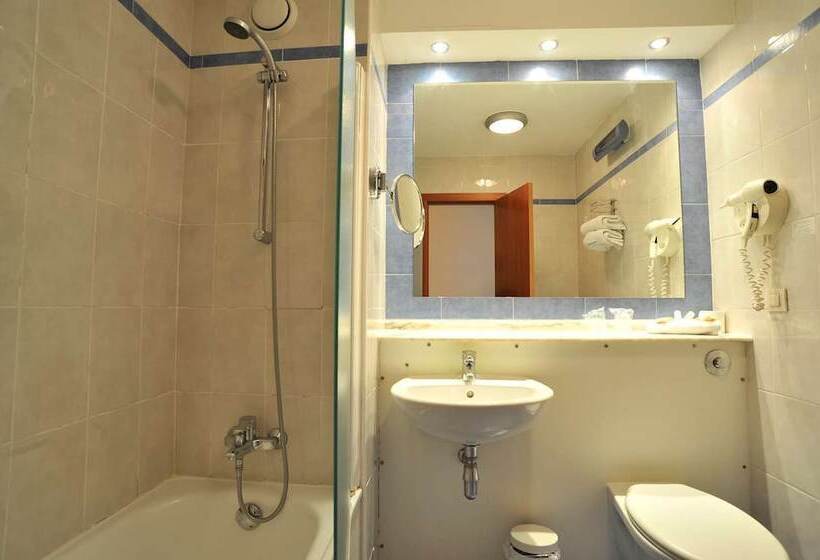 اتاق استاندارد, Travelodge Murcia