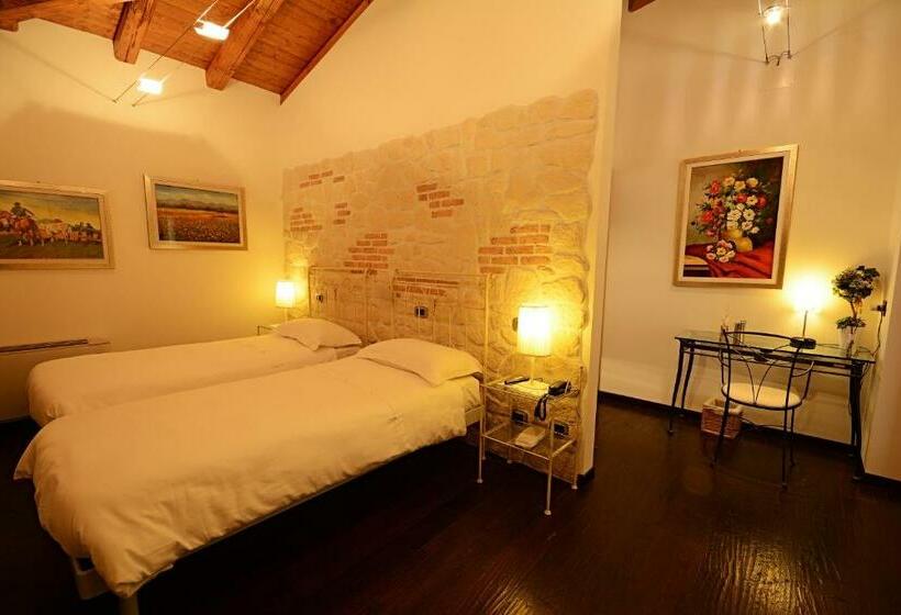 Номер Стандарт, Locanda Gli Ulivi
