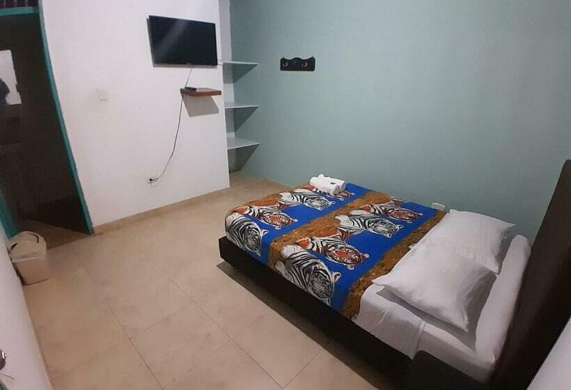 스탠다드 룸, Hostal Johnnier