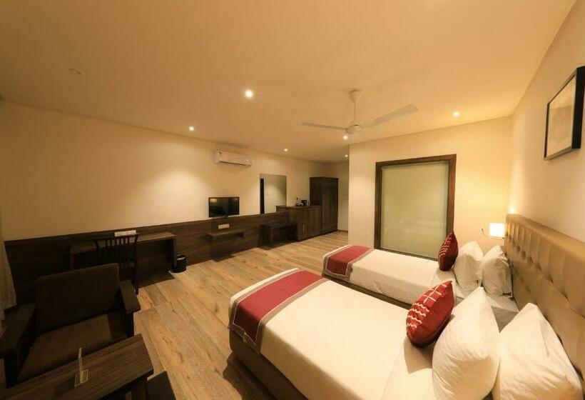 Номер Deluxe, The Byke Suraj Club, Junagadh