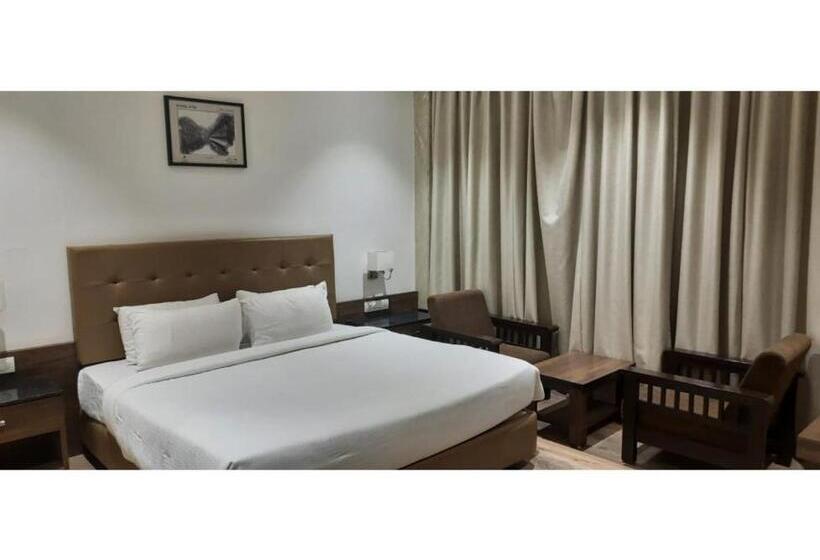 Номер Deluxe, The Byke Suraj Club, Junagadh
