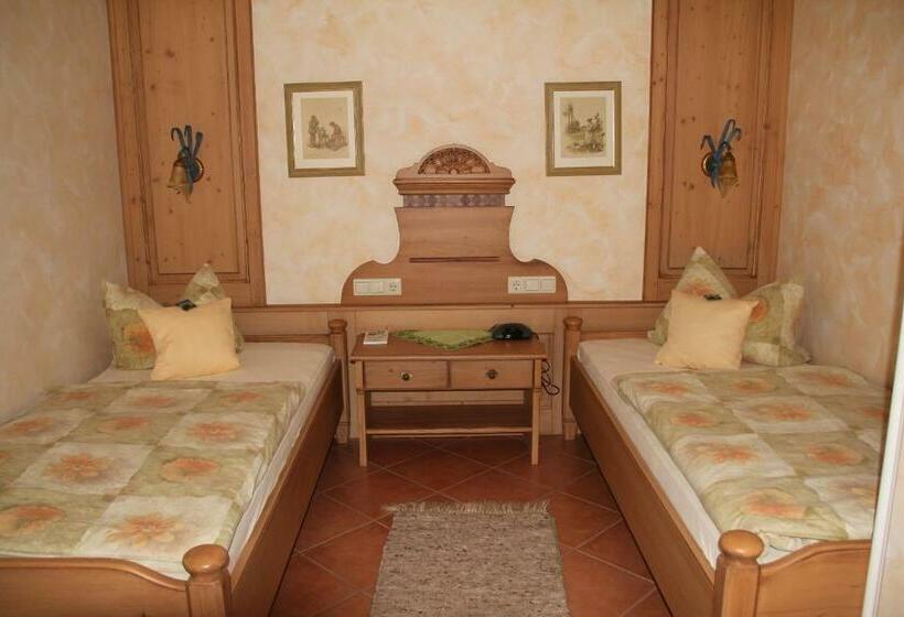 Номер Стандарт, Jagdhotel Sudetenhof
