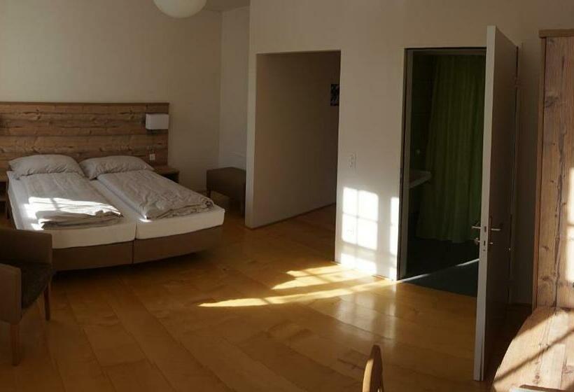 Номер Стандарт, Klosterhotel Kreuz