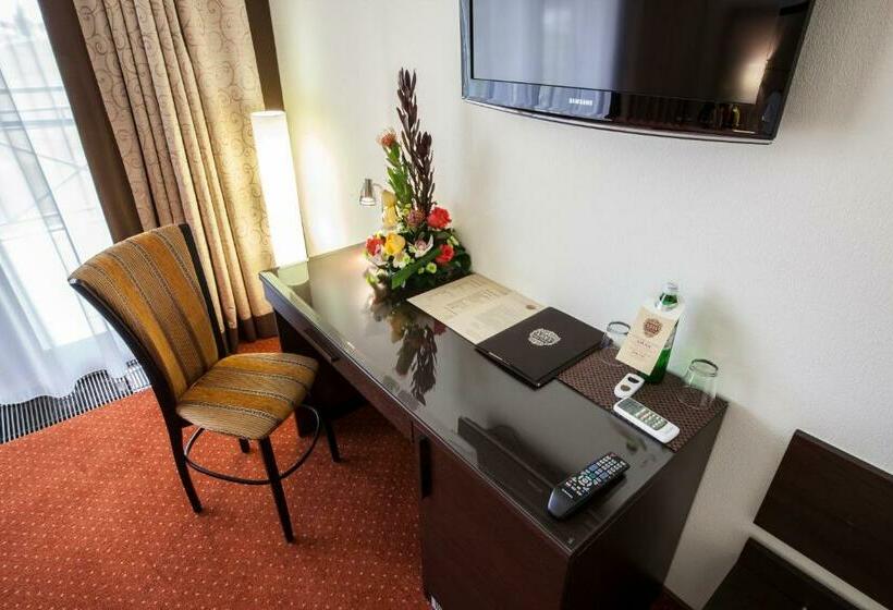 Номер Стандарт, Park Hotel Kidev