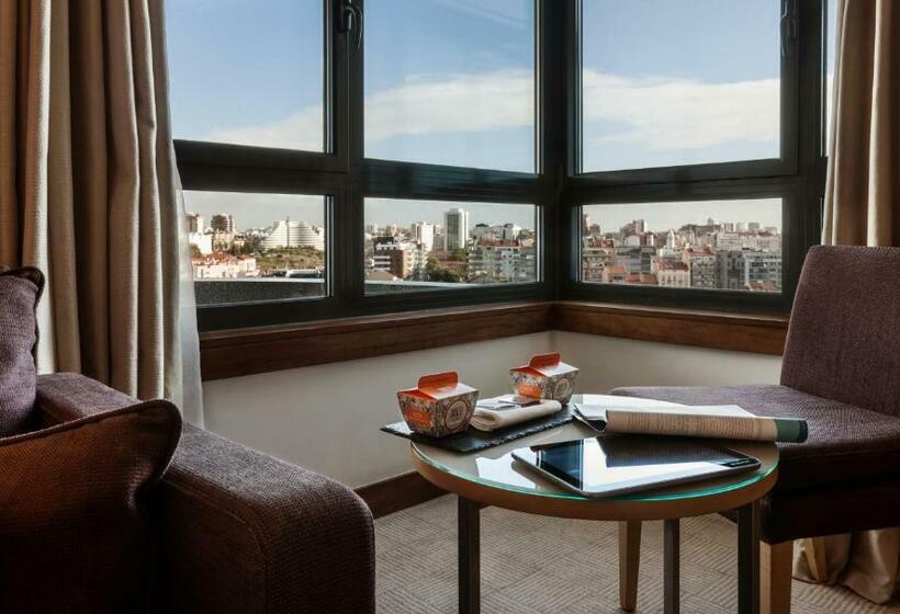 سوییت لوکس, Acores Lisboa