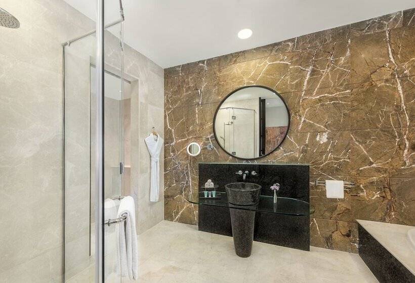 Номер Deluxe с Видом, Al Raha Beach