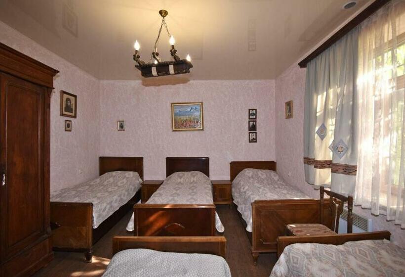 Семейный Номер, Old Oasis