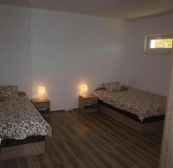 Люкс 2 Спальни, Lakeview Estate Apart