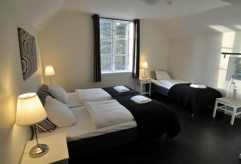 标准间, Hedenstugan B&b