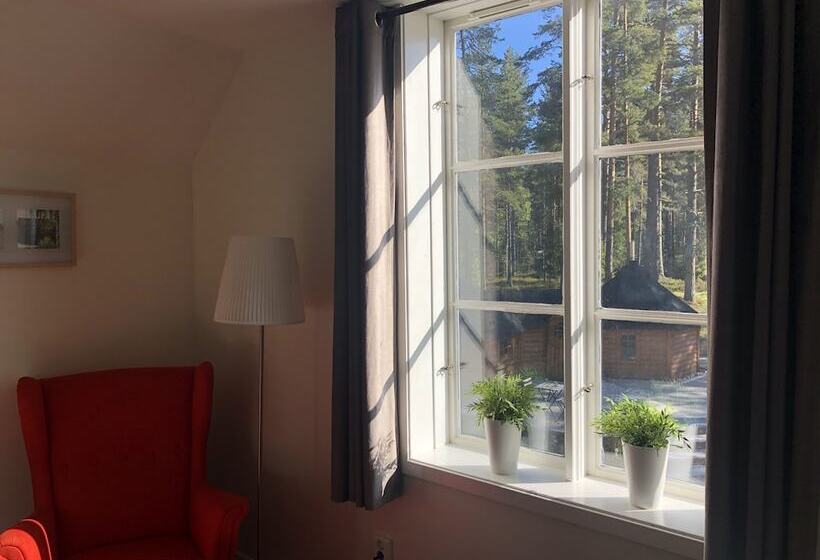 标准间, Hedenstugan B&b