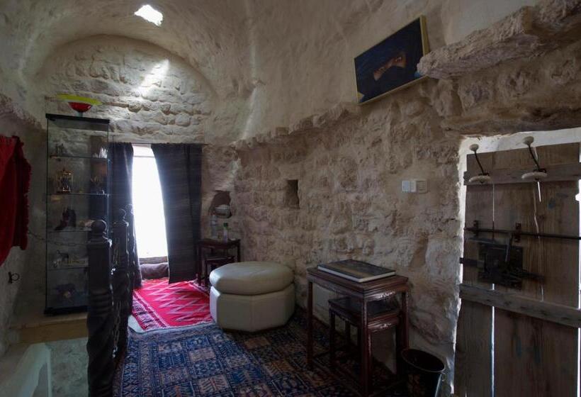 Номер Стандарт Вид на Горы, Auberge De Tamezret