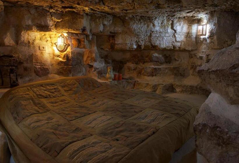 Номер Стандарт, Auberge De Tamezret