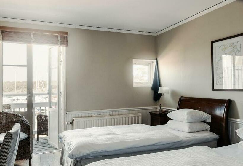 Номер Стандарт с Балконом, Sandhamn Seglarhotell