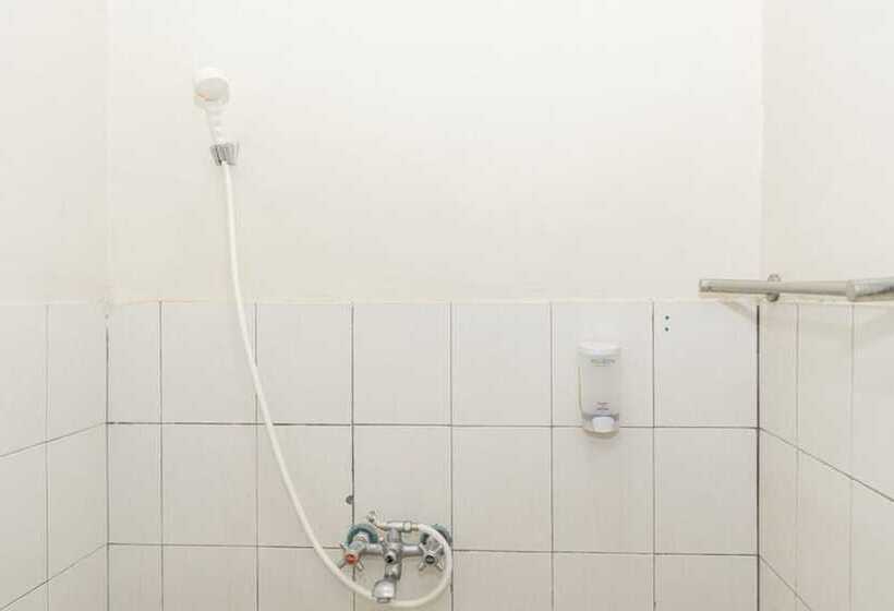 Номер Стандарт, Reddoorz Near Gajahmungkur Semarang