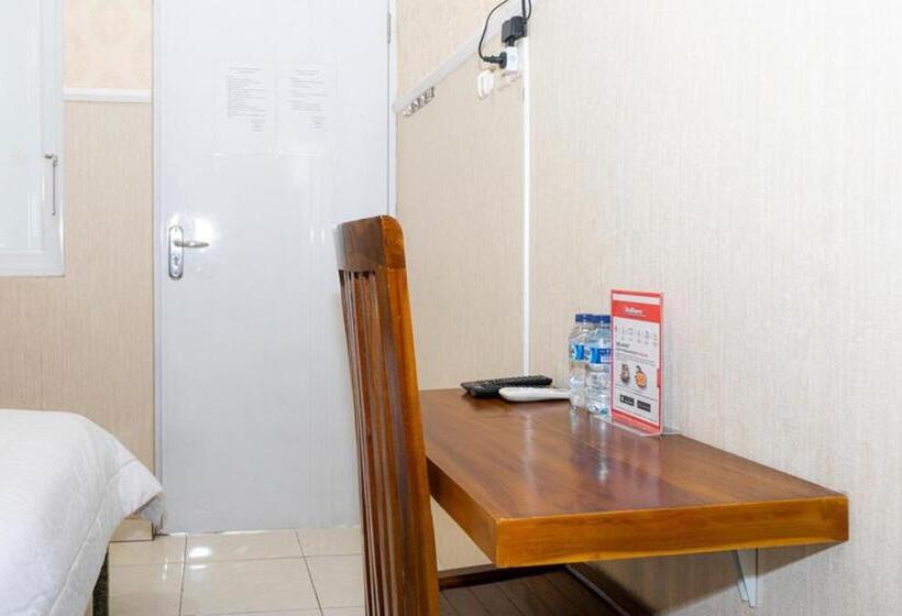 Номер Economy, Reddoorz Near Gajahmungkur Semarang