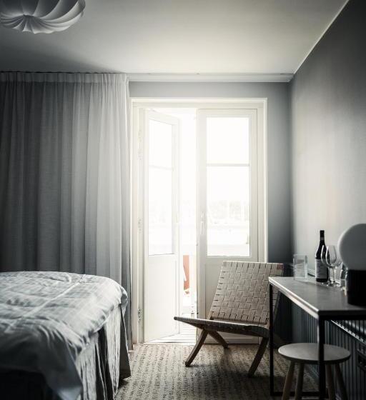 Номер Deluxe с Балконом, Sandhamn Seglarhotell