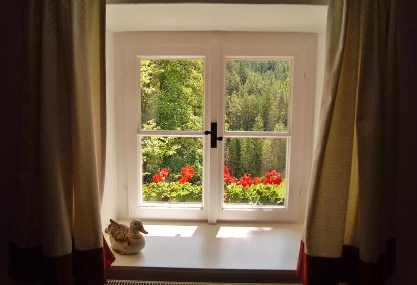 ガーデンビュースイート, Landsitz Oberhof Petit Hôtel