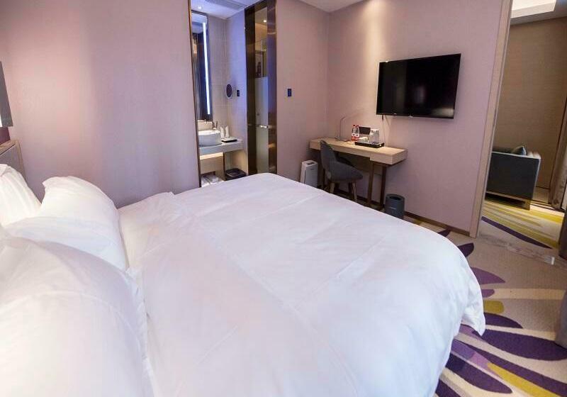 Люкс Повышенной Комфортности, Lavande Hotel Heyuan Heping Baisheng Square