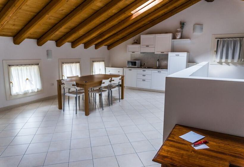 带1个卧室的顶楼公寓, Agriturismo Dai Gobbi