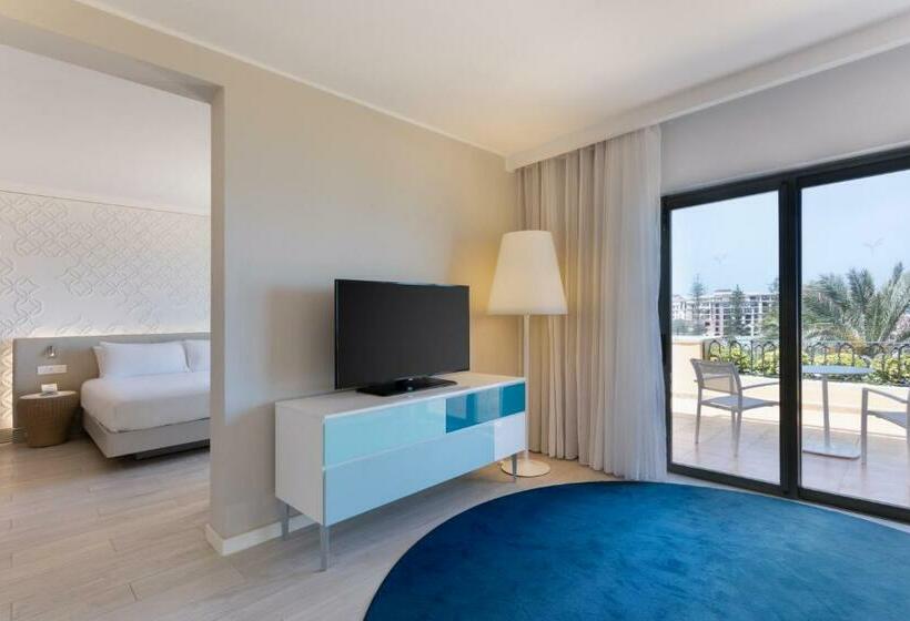 سوییت, Hilton Malta