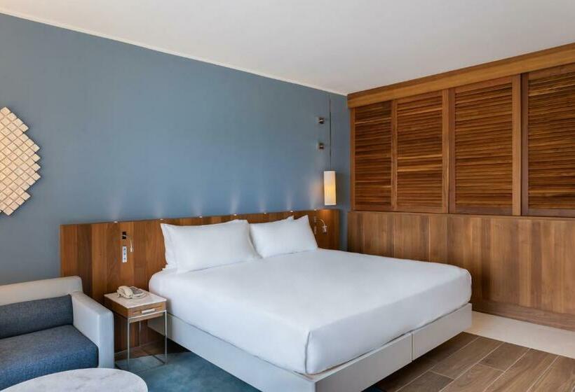 اتاق لوکس با چشم‌انداز باغ, Hilton Malta