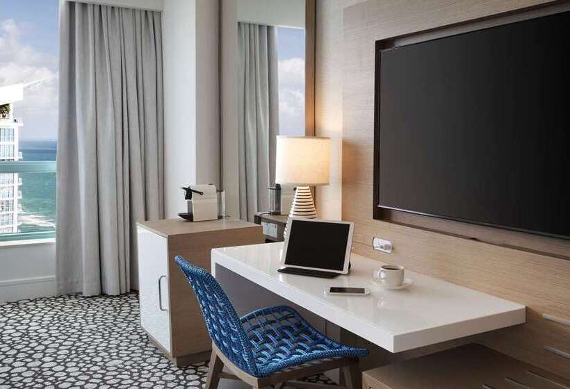 اتاق اجرایی با تخت بزرگ, Hilton Malta