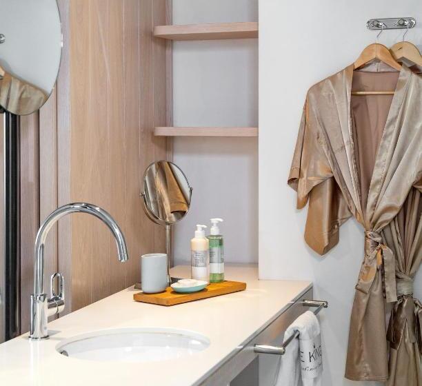Люкс Боковой Вид на Море, King Jason Protaras   Designed For Adults By Louis Hotels