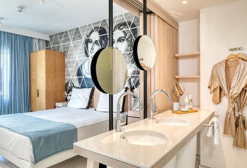 Люкс Боковой Вид на Море, King Jason Protaras   Designed For Adults By Louis Hotels