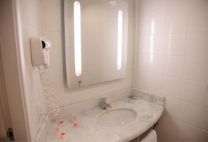 스탠다드 룸, Ibis Joinville
