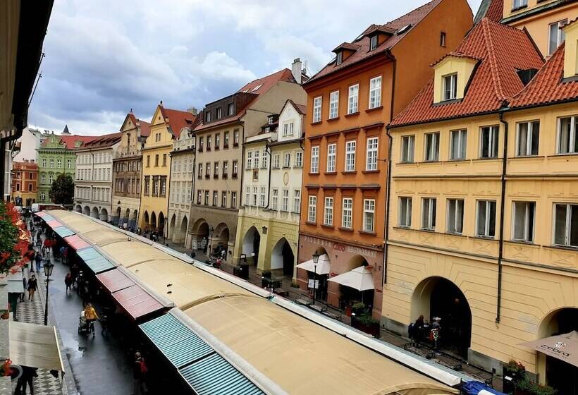 اتاق استاندارد, Prague Golden Age