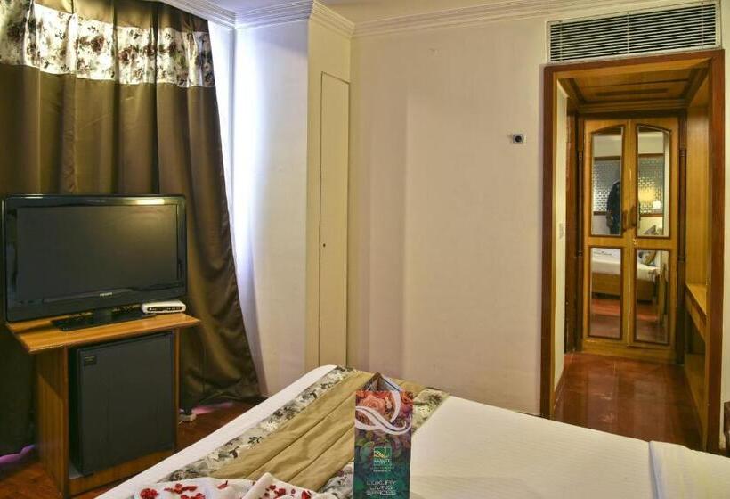 豪华套房, Quality Inn Residency