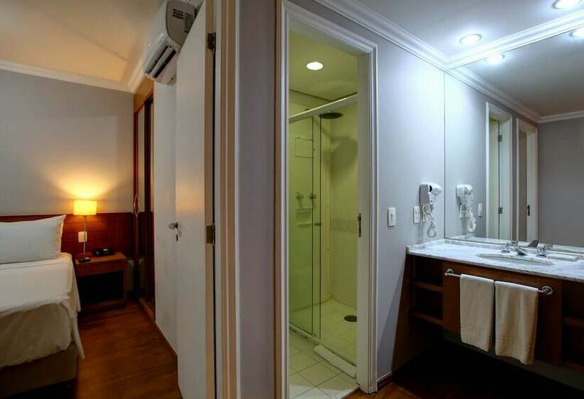 سوییت سوپریور, Roomo Bela Cintra