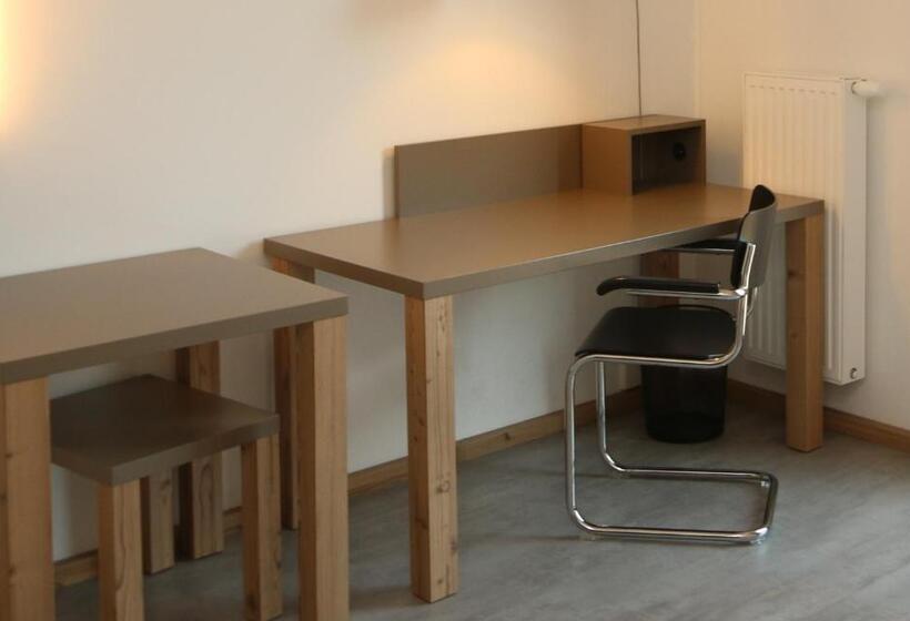 Апартаменты 2 Спальни, Campus Apartments