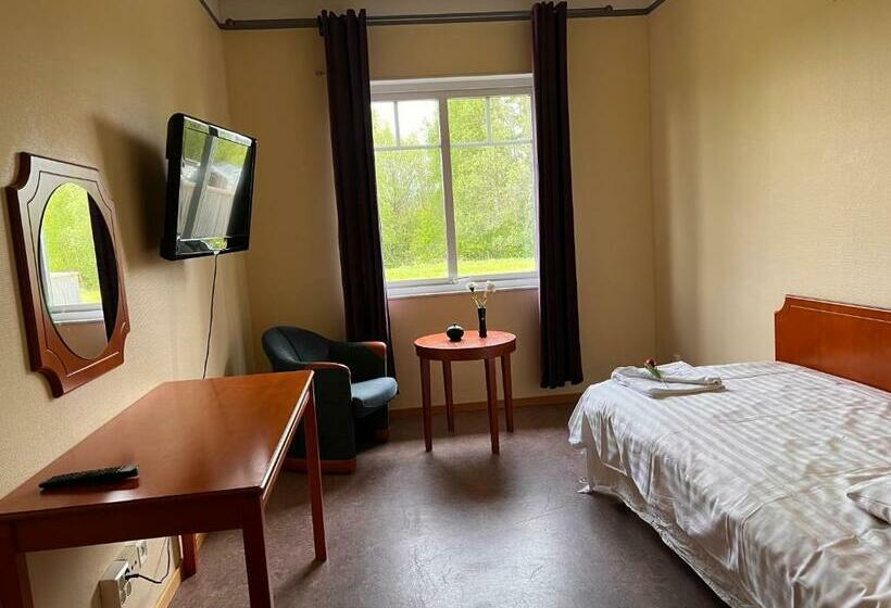 Quarto Estandar Individual, L Indalsleden