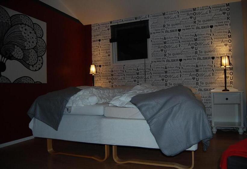 家庭间, Vånga Hostel
