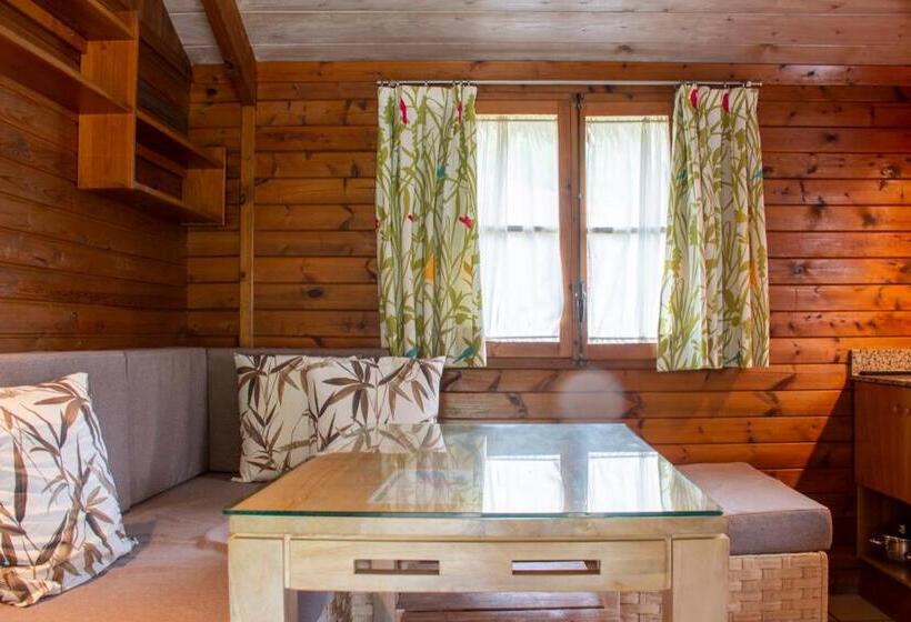 ガーデンビューのスタンダードバンガロー, Camping & Resort Sangulí Salou