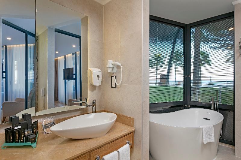 Suite with Terrace, Dobedan World Palace
