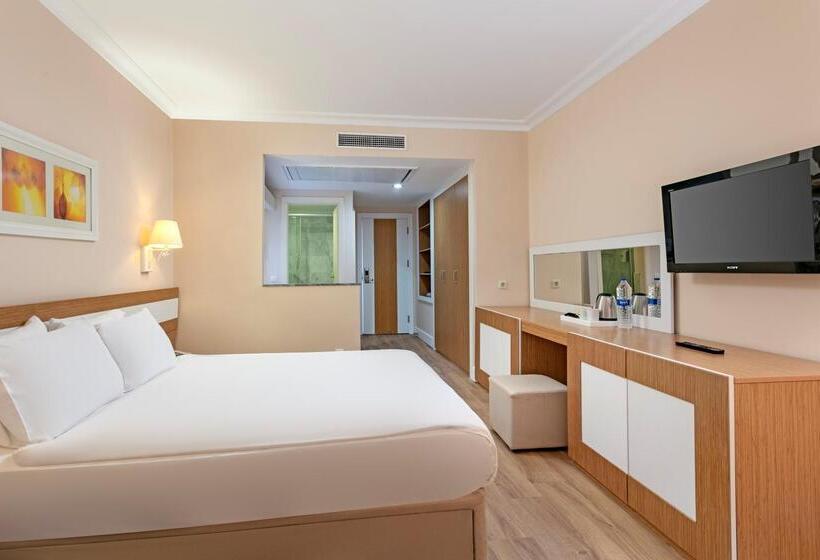 Standard Room, Dobedan World Palace
