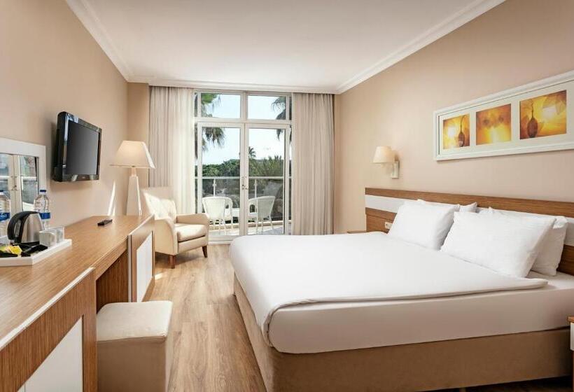 Standard Room, Dobedan World Palace