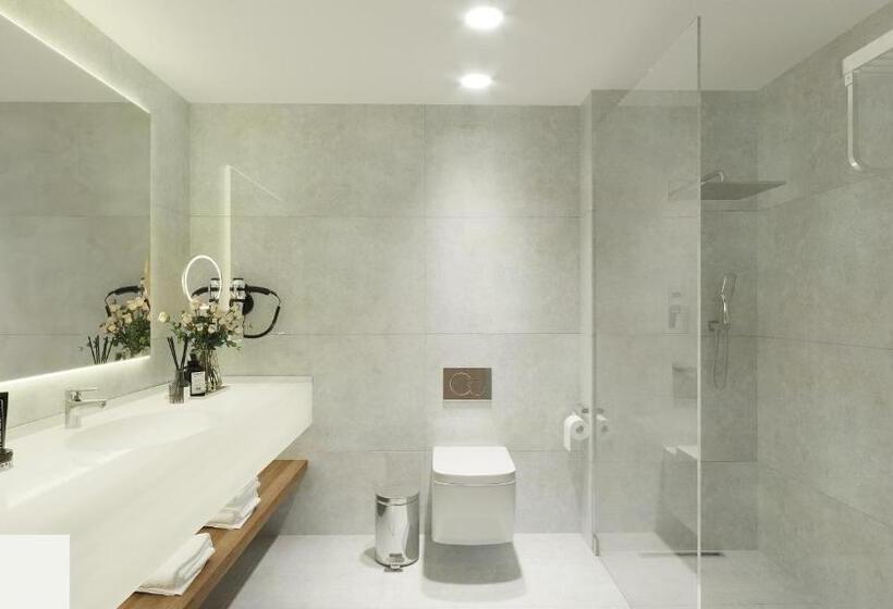 Superior Room, Dobedan World Palace