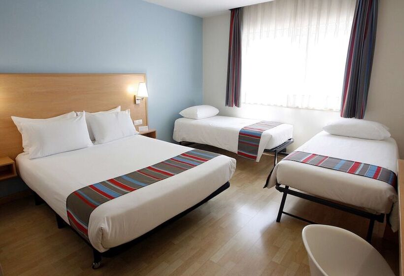 اتاق استاندارد سه نفره, Travelodge Torrelaguna