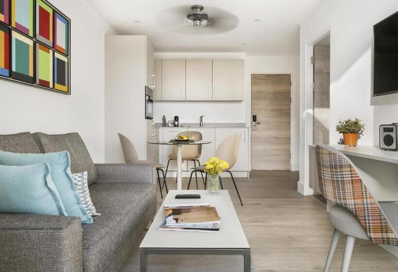 Люкс Вид на Море, Q Square By Supercity Aparthotels