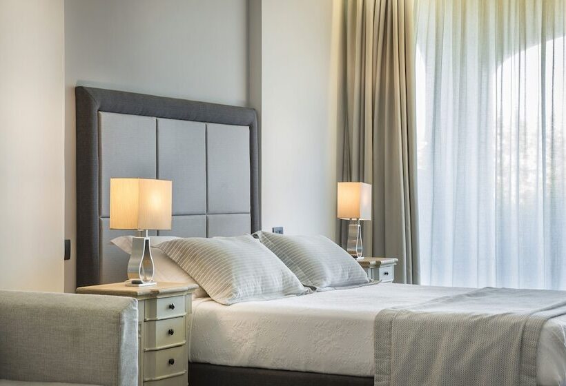 Люкс Повышенной Комфортности, Astra Village Hotel Suites