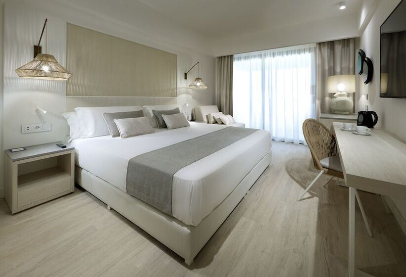 Номер Deluxe Вид на Море, Grand Palladium Sicilia Resort & Spa